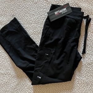 Grey’s Anatomy 3pocket black logo-elastic cargo pant with tags